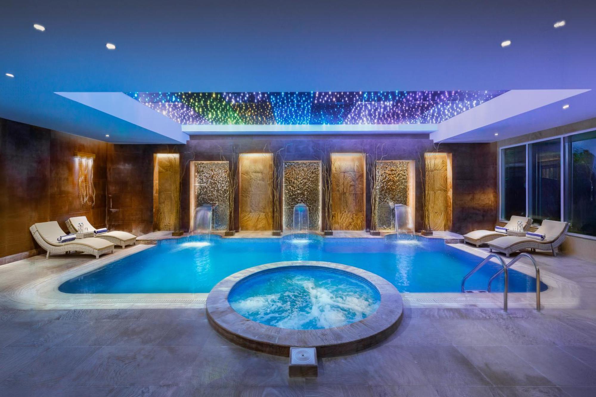 Millennium Place Doha Eksteriør billede Spa at the hotel