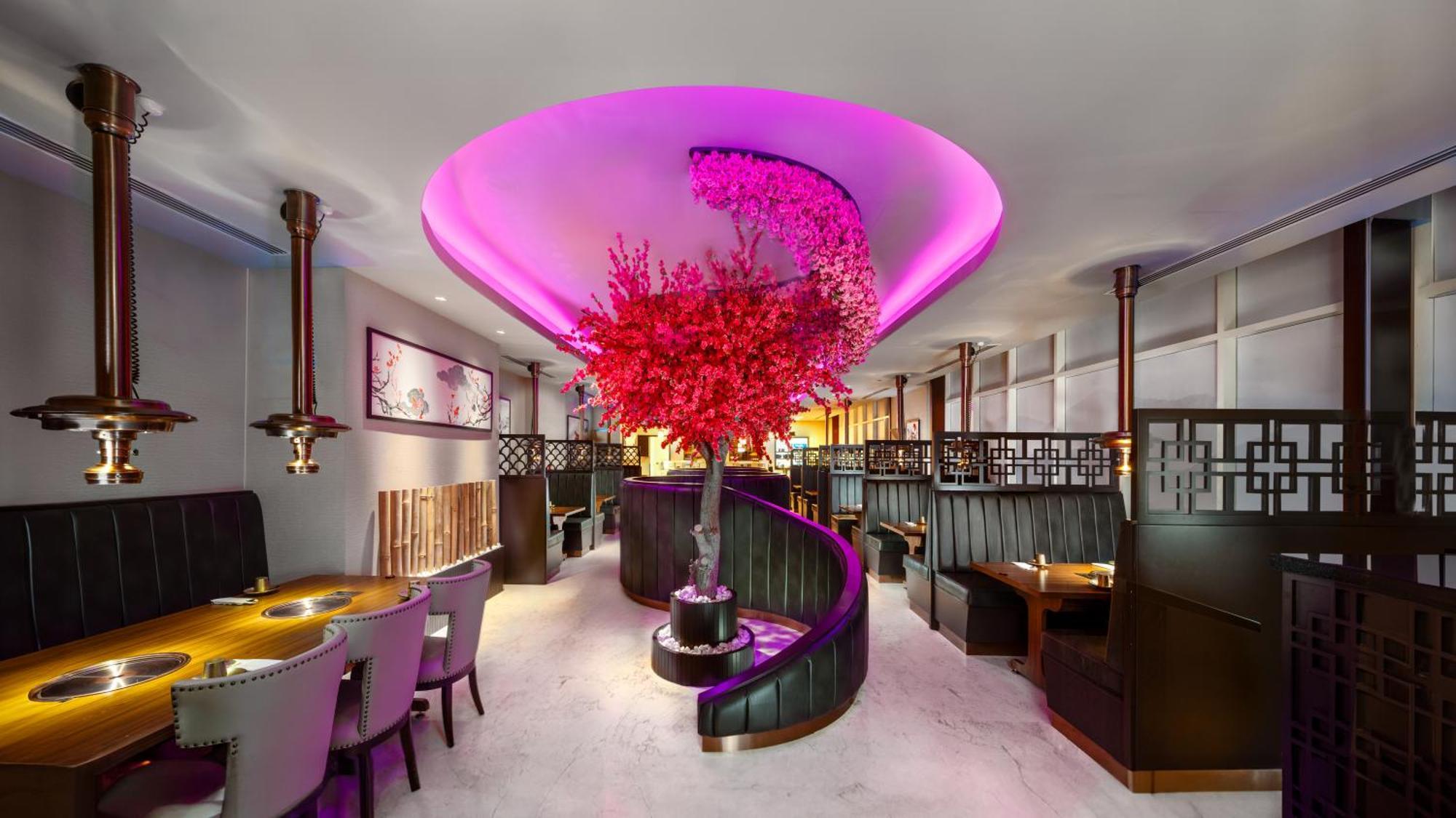 Millennium Place Doha Eksteriør billede Interior of Buddha Bar London