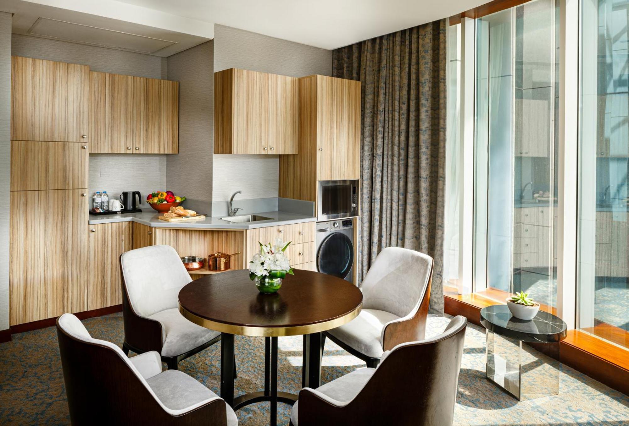 Millennium Place Doha Eksteriør billede Kitchenette