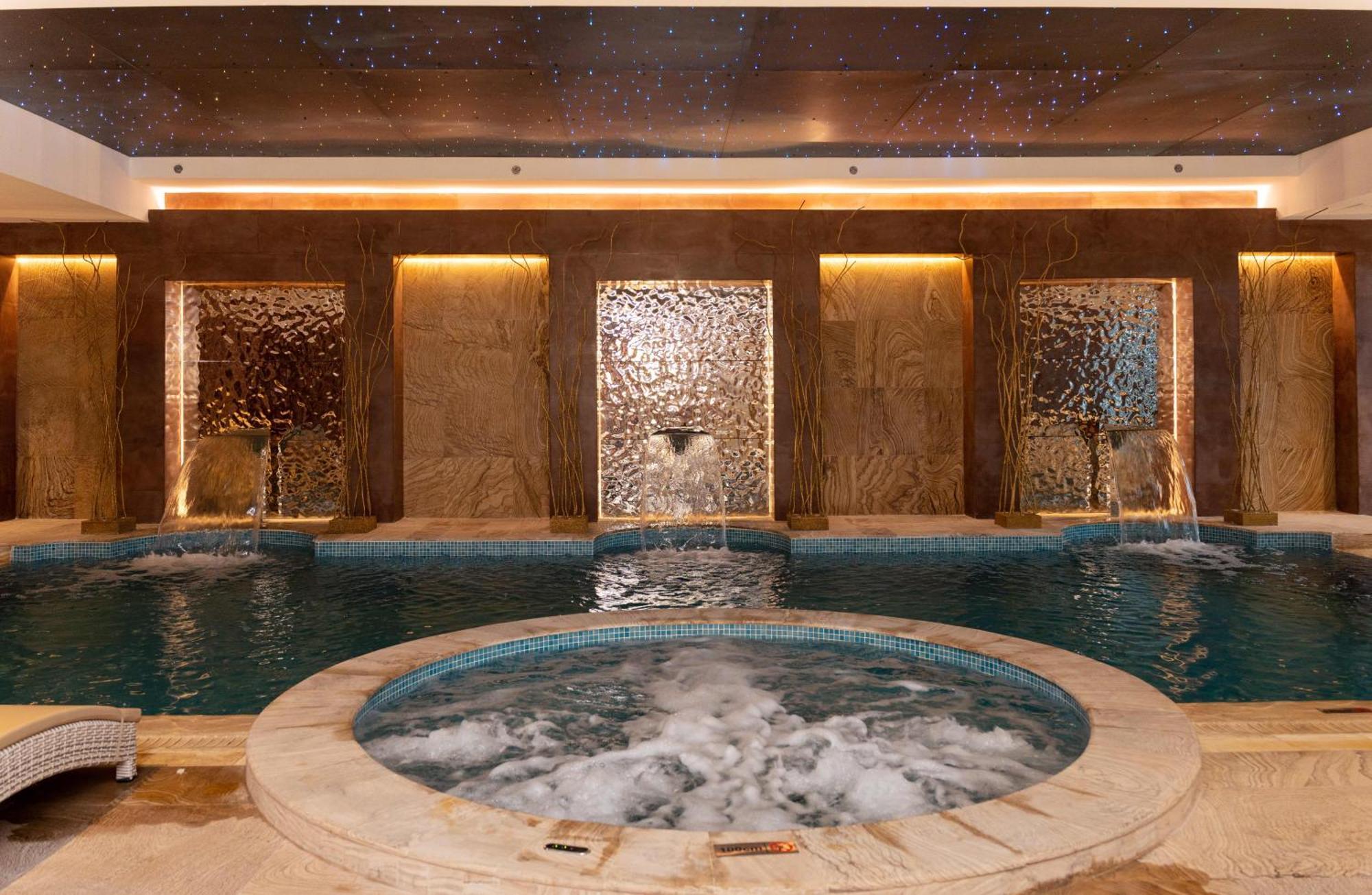 Millennium Place Doha Eksteriør billede Spa at the Four Seasons Hotel, Cairo